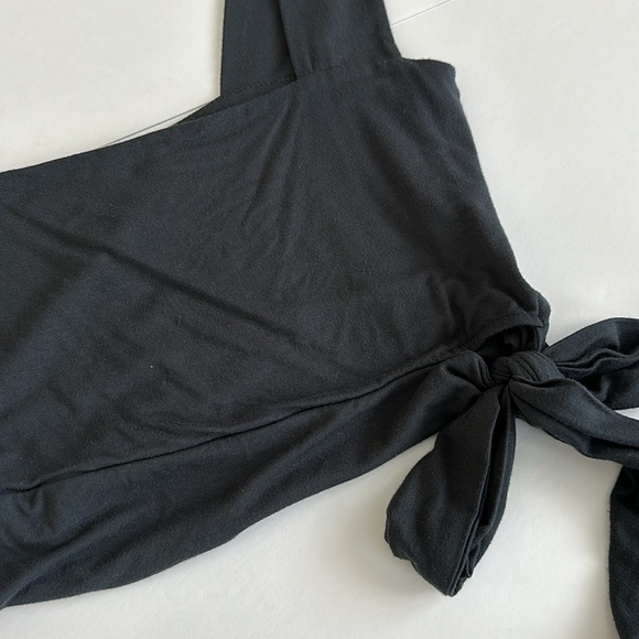 2 Final Touch Crop Tops with Side Knot Sz SM - Picture 3 of 9